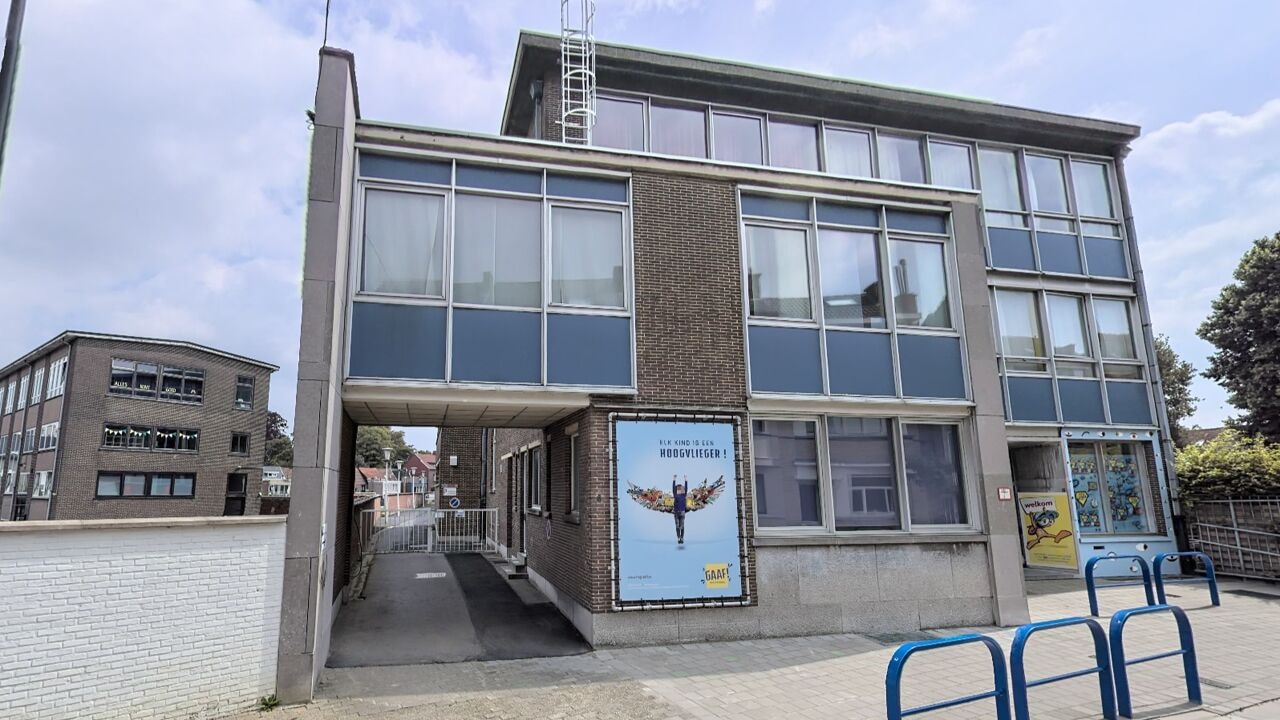 Staking basisschool Aalst na vermoedens van financiële onregelmatigheden: directeur geschorst